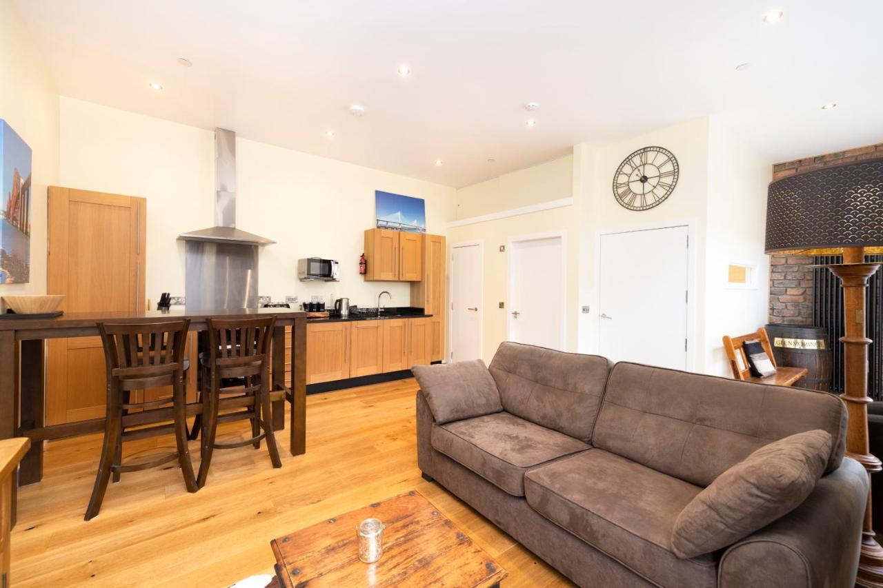 Joivy 1 Bed Flat In Old Town, Next To St Giles Cathedral Lejlighed EDI Eksteriør billede